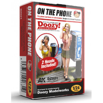 Set Ragazza al Telefono Doozy Modelworks 1:24