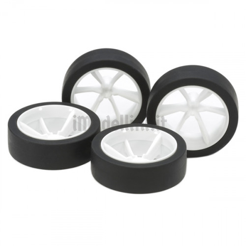 Cerchi Grandi a 6 Razze con Gomme Low Profile
