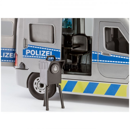 Junior Kit Van della Polizia 1:20