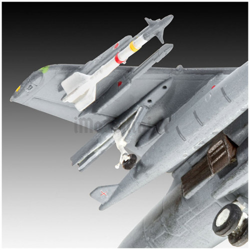 BAe Harrier GR.7 1:144
