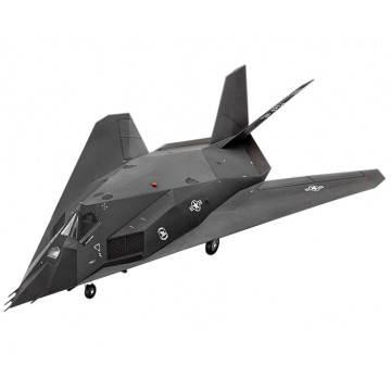 F-117A Nighthawk Stealth Fighter 1:72