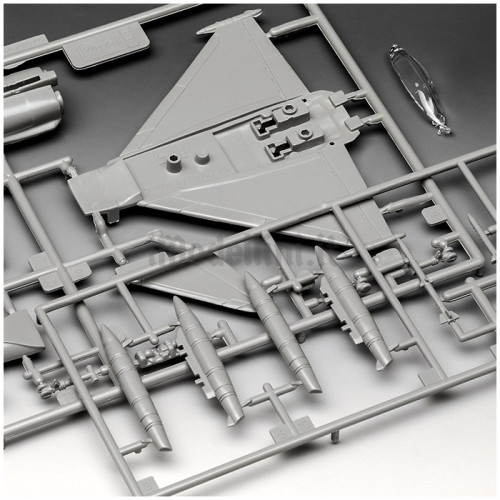 Eurofighter Typhoon Build & Play 1:100