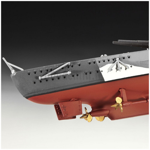 Revell 05098 - Kit Nave Corazzata Bismarck 1:700 - Foto 6