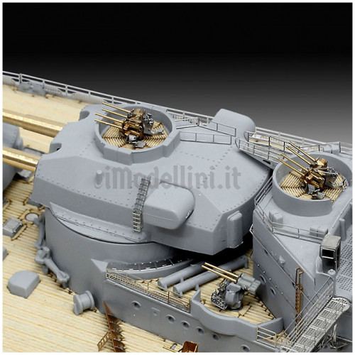 Nave Corazzata Tirpitz Platinum Edition 1:350