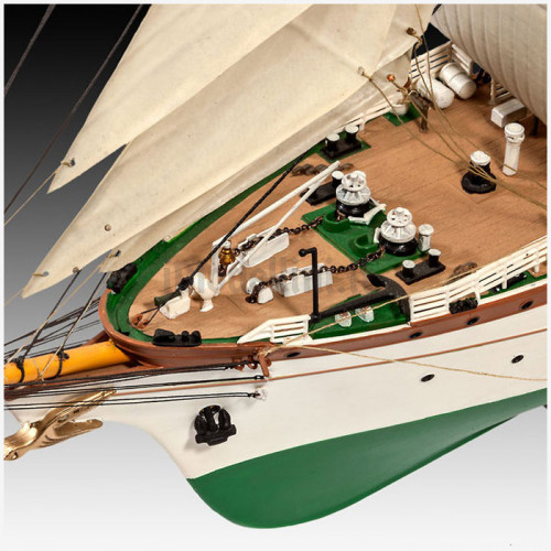 Veliero Nave Scuola Gorch Fock 1:150