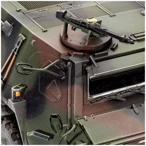 Veicolo militare blindato TPz 1 Fuchs A4 1:35