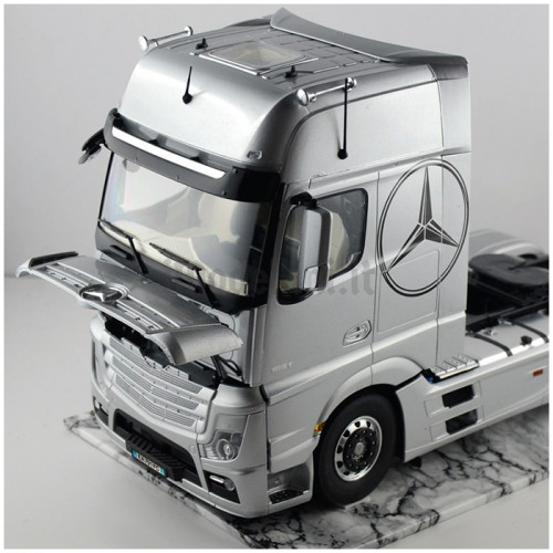 Motrice Camion Mercedes Benz Actros MP4 Gigaspace 1:24