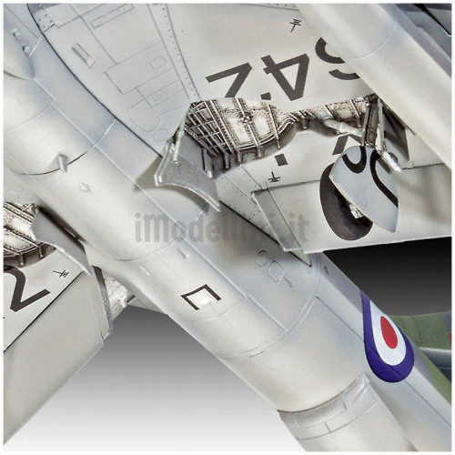 Model Set 100 Years RAF: Hawker Hunter FGA 1:72