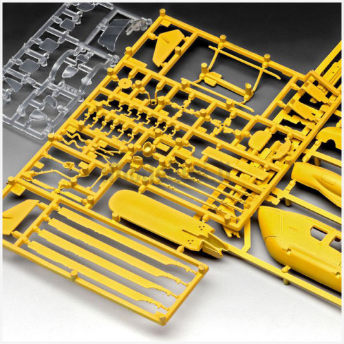 Model Set Elicottero BK-117 ADAC 1:72