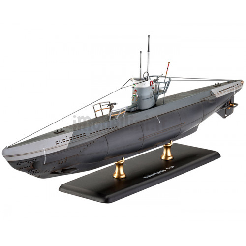 Model Set Sottomarino Tedesco U-Boot Type IIB 1943 1:144