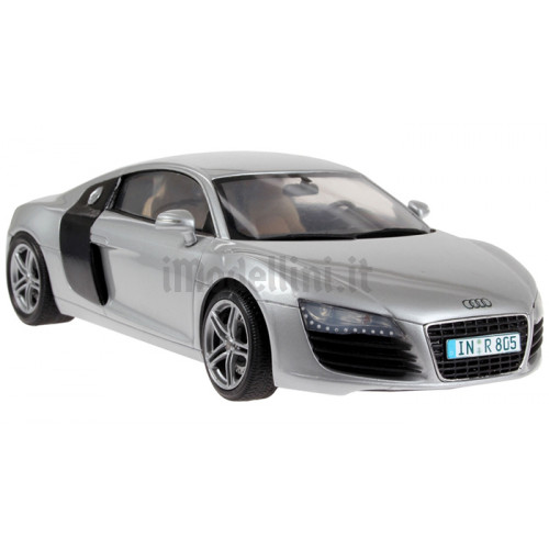 Audi R8 1:24