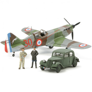 Dewoitine D.520 French Aces con Staff Car 1:48