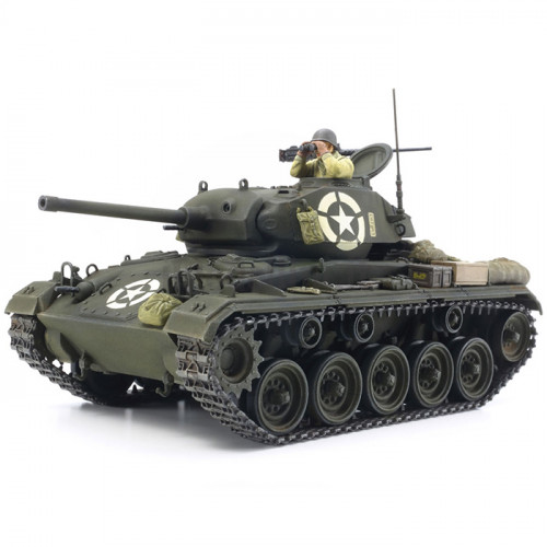 Carro Armato U.S. Light Tank M24 Chaffee 1:35