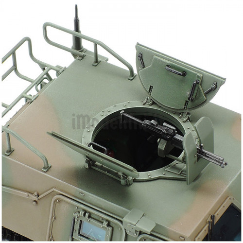 Japan Self Defense Force Light Armored Vehicle 1:35