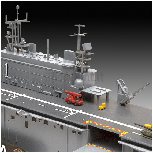 Nave d'assalto USS Tarawa LHA-1 1:720