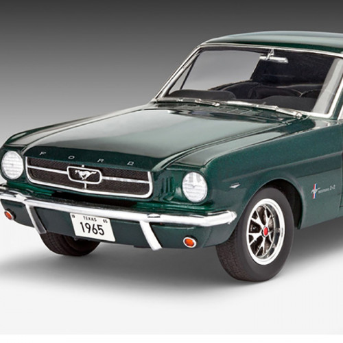 Ford Mustang 2+2 Fastback 1965 1:24