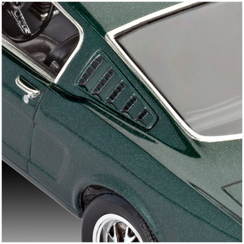 Ford Mustang 2+2 Fastback 1965 1:24