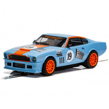 Aston Martin V8 Rikki Cann Racing Gulf Edition