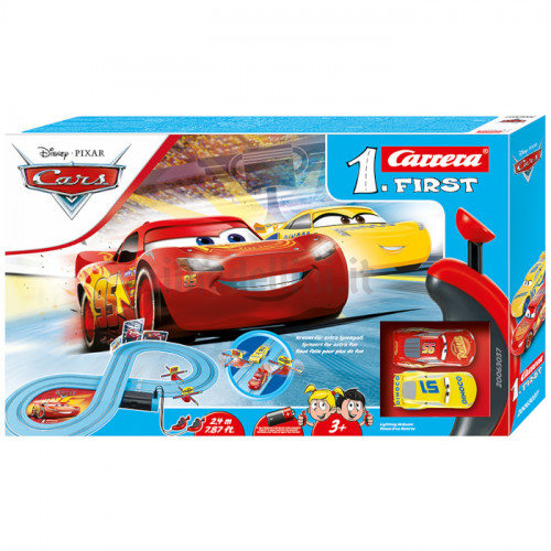 Pista Carrera First : Cars - Friends Race con Spinners 2,4 mt