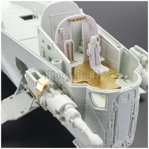 The Mandalorian: Razor Crest Platinum Edition 1:72