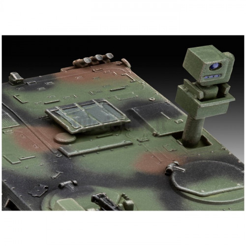 Veicolo da Ricognizione Spahwagen Fennek 1:72