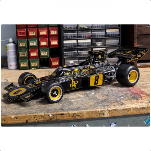 Lotus 72D British GP 1972 Emerson Fittipaldi 1:8